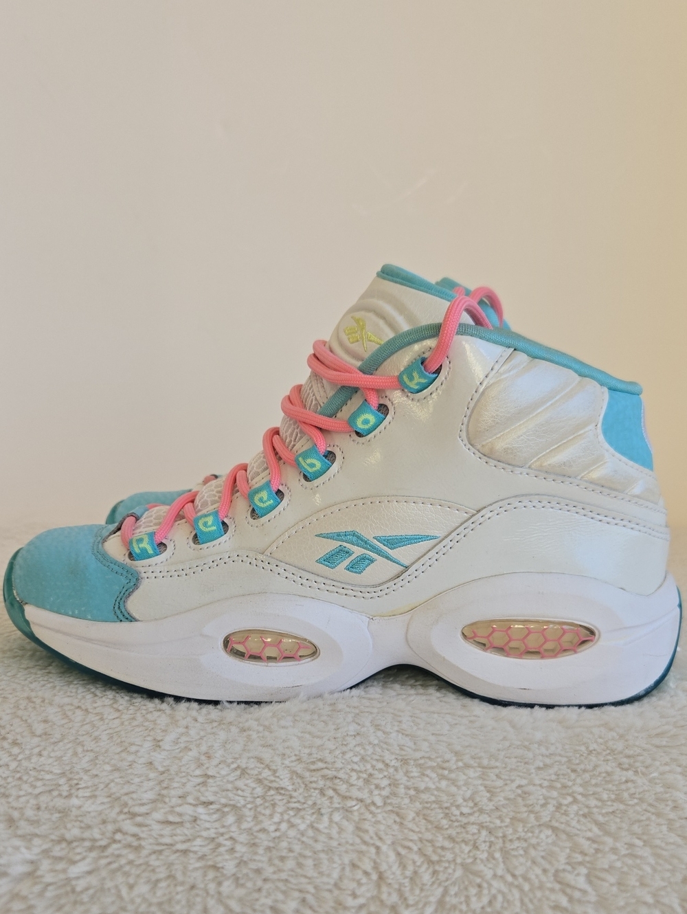 Reebok Question Mid J Lemon Zest Pink Teal Sneakers Sz 6 Y / Women 7.5 M43195